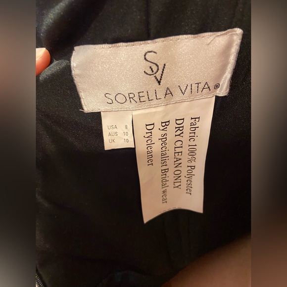 Black off the shoulder- Prom/Bridesmaid dress Size 8 - Picture 2 of 4